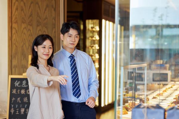 酒店餐饮业经营模式图：创新与可持续发展的关键路径 图1