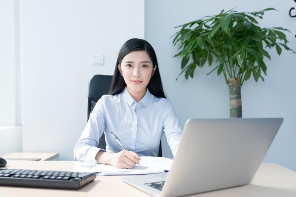 七鑫商务咨询：金融居间服务的创新实践与行业价值 图2