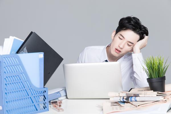 开办公室创业项目|融资策略与风险管理 图1