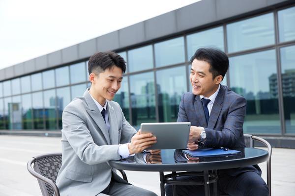 企业管理事件分析：高管高薪与基层员工收入悬殊的现象及其影响 图2