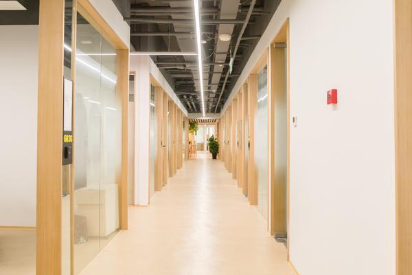 “室内设计师如何展现个性：探索自我，成就独特空间” 图1
