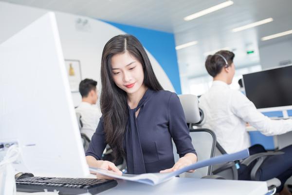 《职场沟通技能提升课程：打造高效沟通的专家》 图1