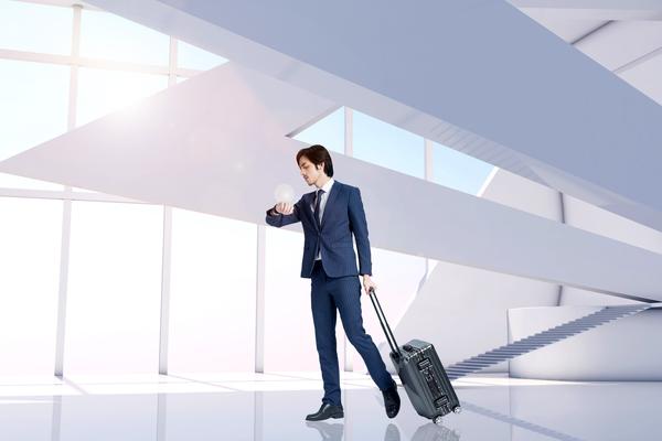 广东实木办公班台|高档办公家具定制与采购指南 图2