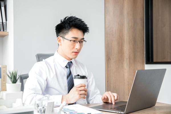 电子身份证能否开宾馆:探讨数字身份验证在住宿行业的应用 图1