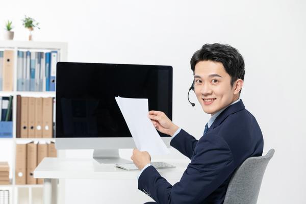 整形医院员工辞职引发行业关注：行业压力与职业前景探讨图1
