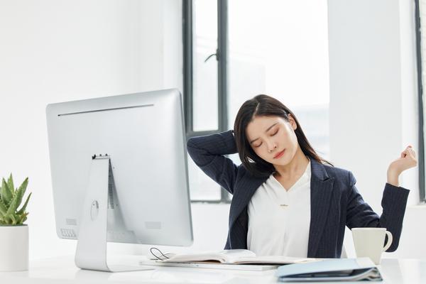 职场女性礼仪培训：提升职场形象，展现自信魅力 图1