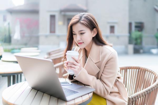 教学模式创新与技能训练提升：职场教育的新路径 图1