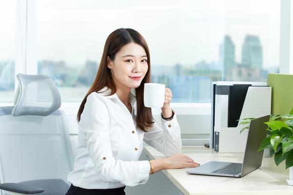 女孩子未来发展-最具前景的专业选择指南 图1