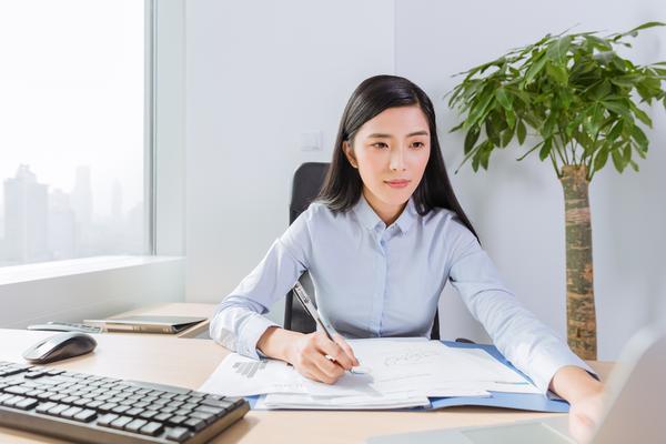 芳的创业经验分享：如何通过科学规划和资源整合实现项目成功 图2