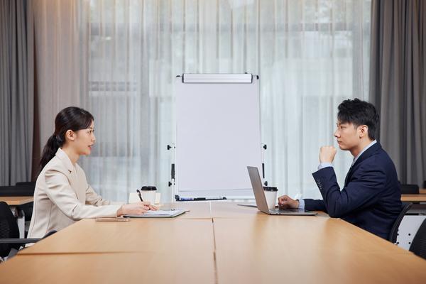 职场新人如何快速融入职场|职业素养提升的关键路径 图1