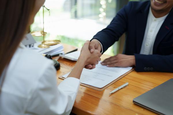离婚律师的调解技巧：如何化解夫妻矛盾，促使协议离婚 图1