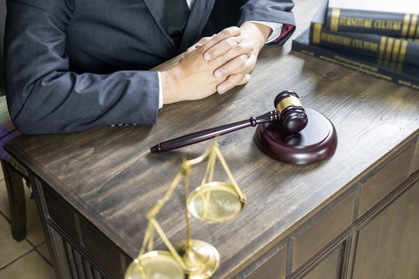 《区块链合同条款全解析：了解合同关键点》图1