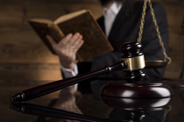 续签租赁合同纠纷案例解析：合同续签中的法律问题与解决策略图1