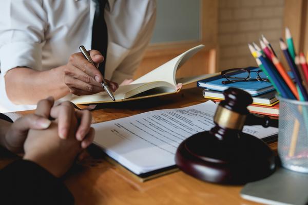盗伐林木数量巨大判刑案例：重典法严惩生态破坏行为 图1