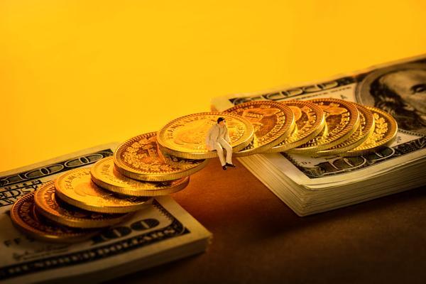 管理学三种领导风格的比较：从战略决策到组织文化的应用