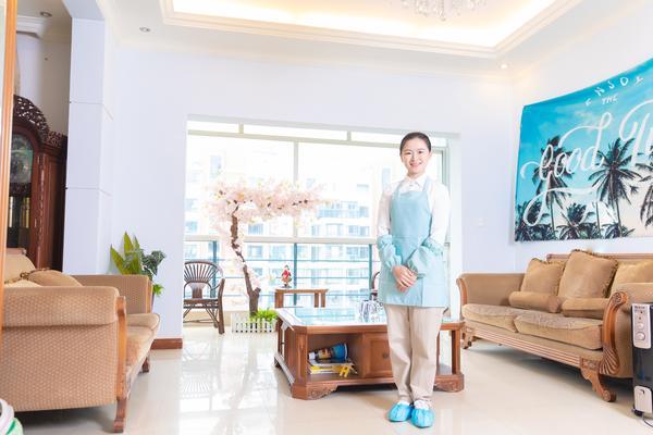 项目策划PPT封面设计：如何打造简约大气的视觉印象