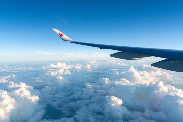 航空物流新趋势——飞机托运保健品的关键挑战与机遇 图1