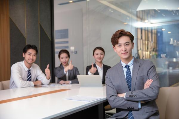 领导力的战略引领力在项目融资与企业贷款中的关键作用 图1