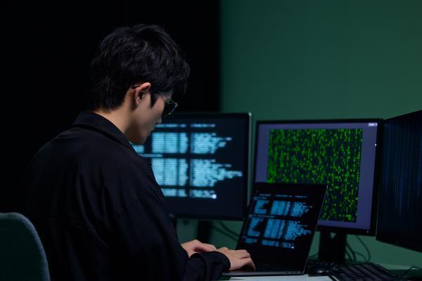 黄小咸投资：一个小人物的财富传奇 图2