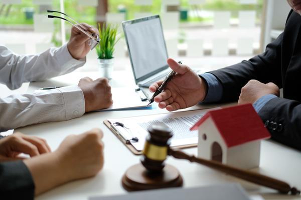 律师顾问与公司内部法务人员的角色定位及管理策略 图1
