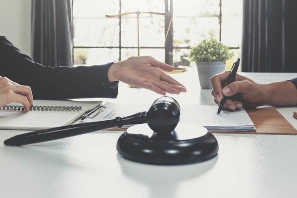 风险投资四个基本特征：项目融资与企业贷款中的关键要素