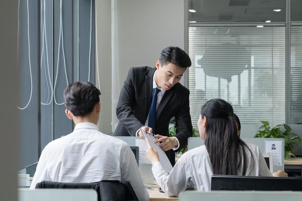 高考补习机构融资策略-PPT营销应用 图1