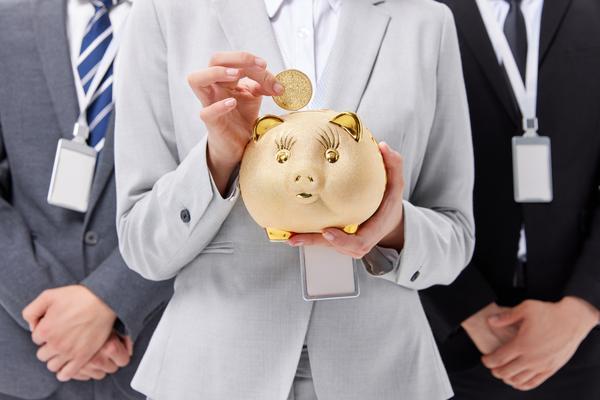 项目融资领域的竞争对手分析|行业竞争格局解析 图2