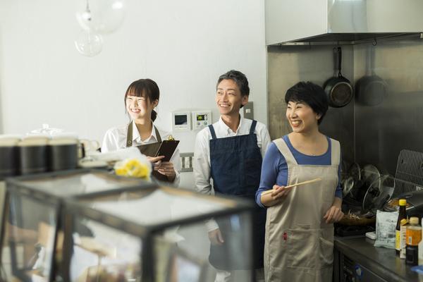 附近正规美容学校|精准定位市场需求的成功创业之路 图1